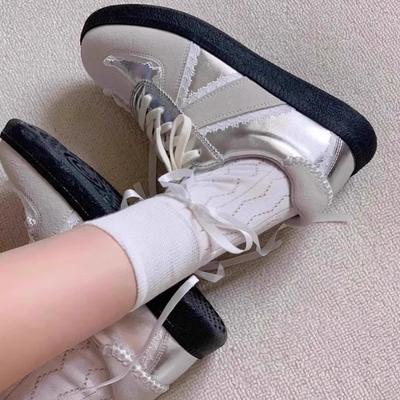 Încălțăminte pentru femei – Adidaşi