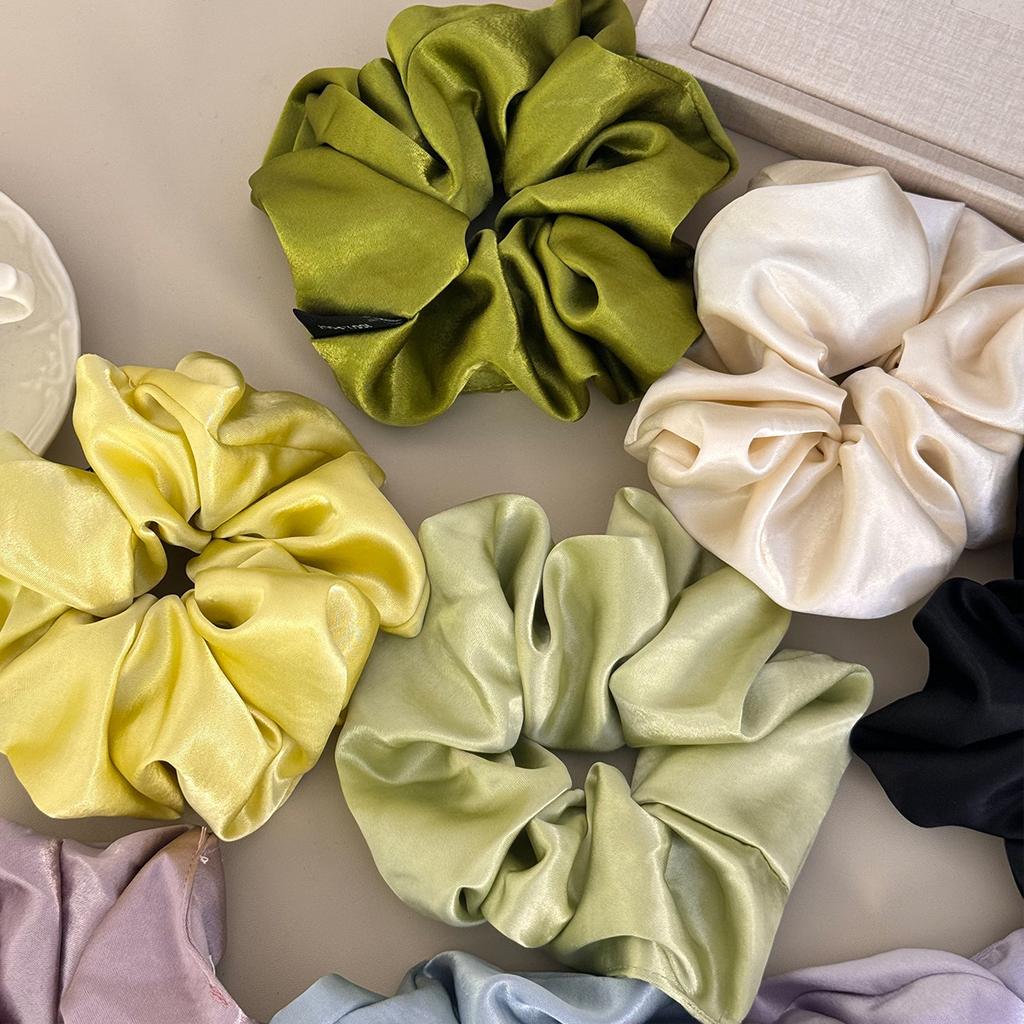 Chouchou en satin de haute qualité Gros Intestin, Élastique à cheveux queue de cheval haut de gamme, Coiffure élégante et accessoires floraux