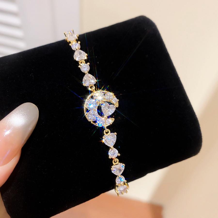18K Real Gold Plated Premium Zircon Heart Moon Buckle Bracelet Light Luxury Exquisite Super Sparkling Ins Jewelry