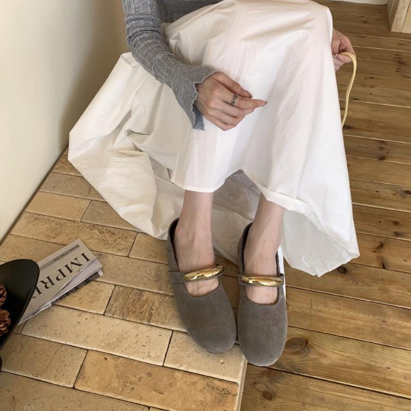 Retro Shallow Mouth Flat-soled Single Shoes Women's 2025 Autumn New Metal Ballet Style Doudou Mary Jane Shoes