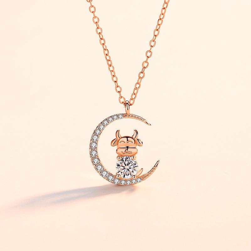 S925 Sterling Silver Moon Cow Pendant Necklace - High-End Light Luxury Clavicle Chain for Girls S925 Silver розового золота