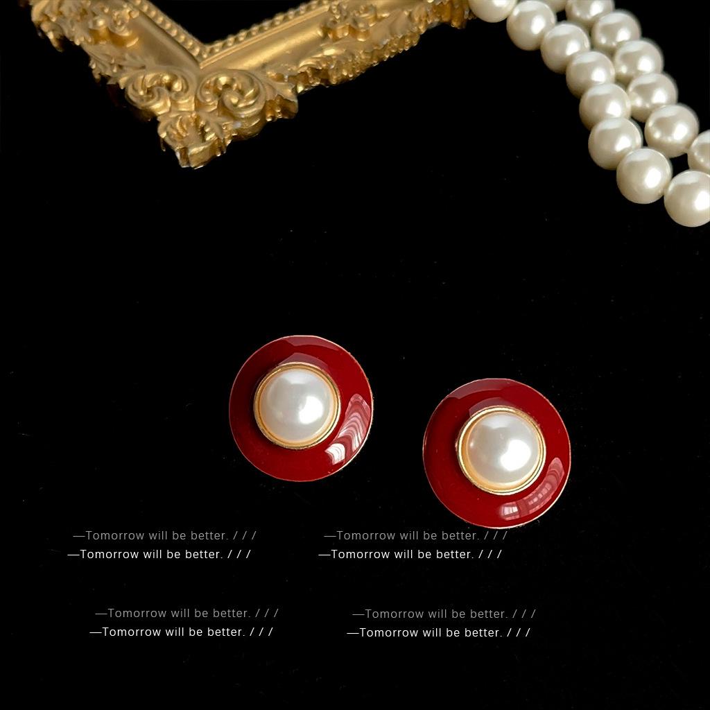 Mid-Century Vintage Stud Earrings: Trendy Literary Style in Light Luxury Fashion