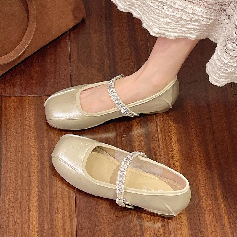 Comfortable and Versatile Light Mouth Word with Soft Sole Mary Jane Shoes Women's 25 Summer French Small Fragrant Retro Round Head Single Shoes