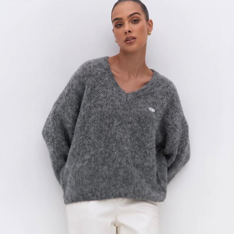 2026 Womens V-Neck Loose Knit Sweater Soft Alpaca Blend Fall Winter Oversized Pullover Top