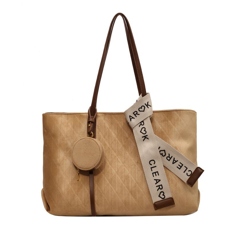 Fashion and leisure large-capacity tote bag women's 2026 new retro student class commuting shoulder bag