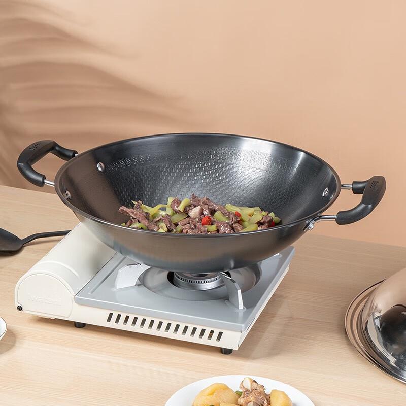 Debo Cast Iron Wok with Double Handles