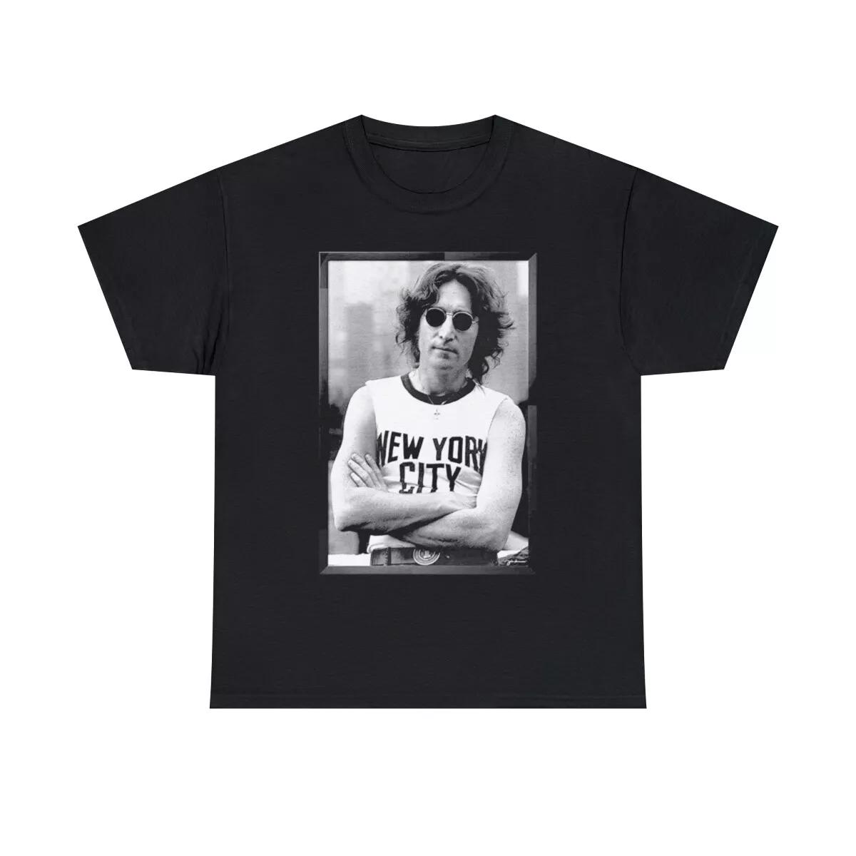 

John Lennon in NYC tee Short Sleeve Tee L