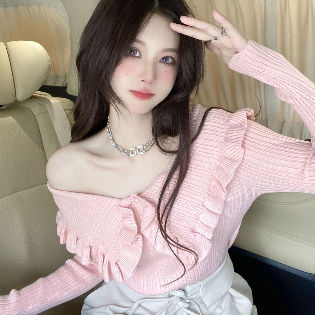 Autumn Winter Off-Shoulder Knitted Top with French Ruffle Peter Pan Collar