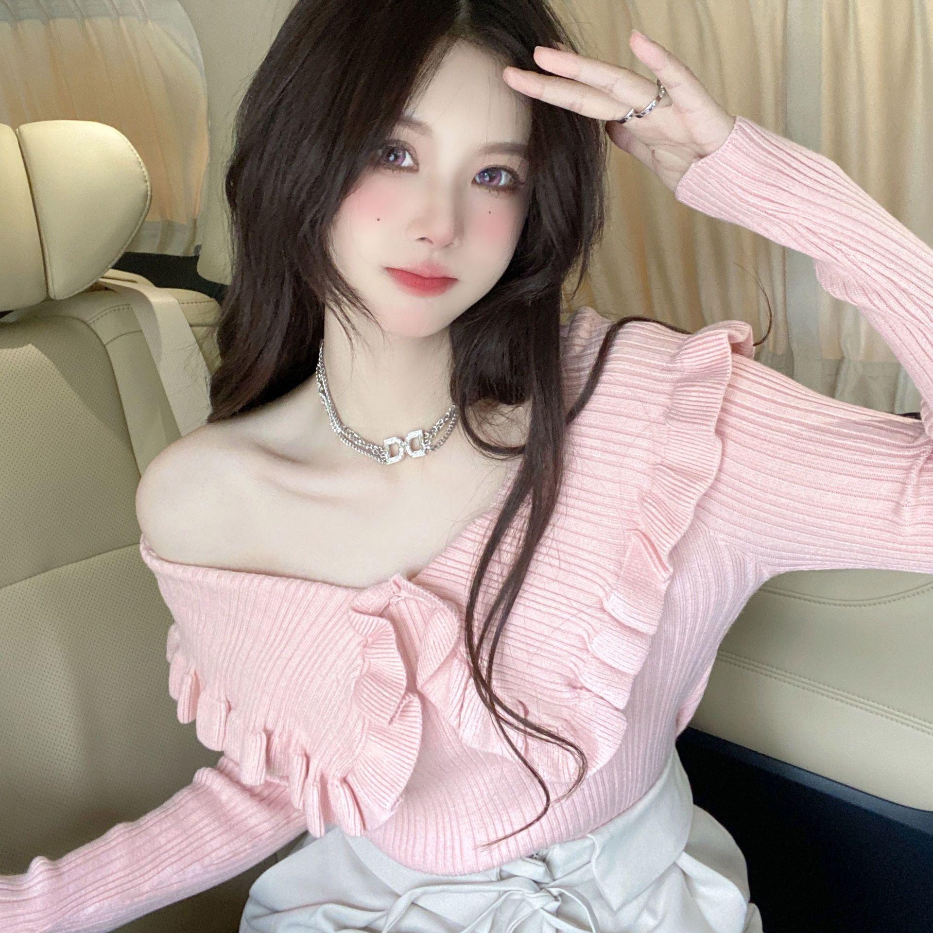 

Осенне-зимний трикотажный топ с открытыми плечами и французской оборкой и воротником Питер Пэн One Size розовый