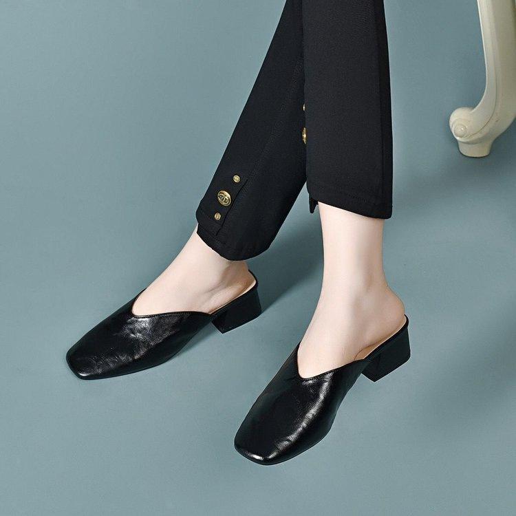 Outer Muller Sandals Spring and Summer New Thick Heel Sandals Square Head Soft Leather Retro Bag Head Outer Slippers