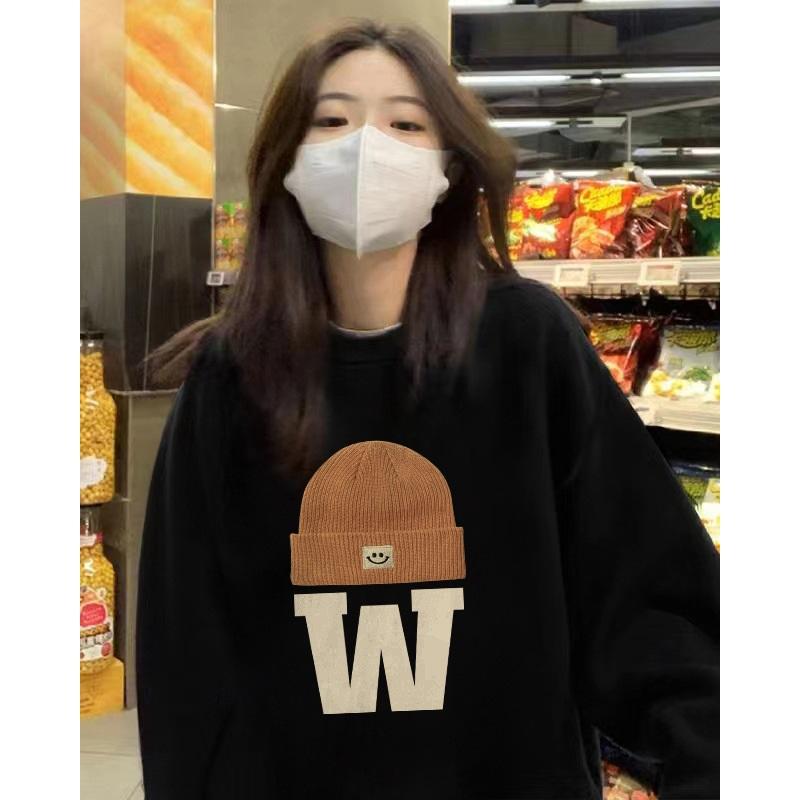 American Retro Style W Print Round Neck Sweatshirt