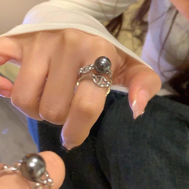 

Мода Индивидуальность Креативный Дизайн Кольцо с Маленьким Шариком для Женщин Мужчин Трендовые Необычные Металлические Открытые Кольца на Палец Женские Панк Украшения темно-серого