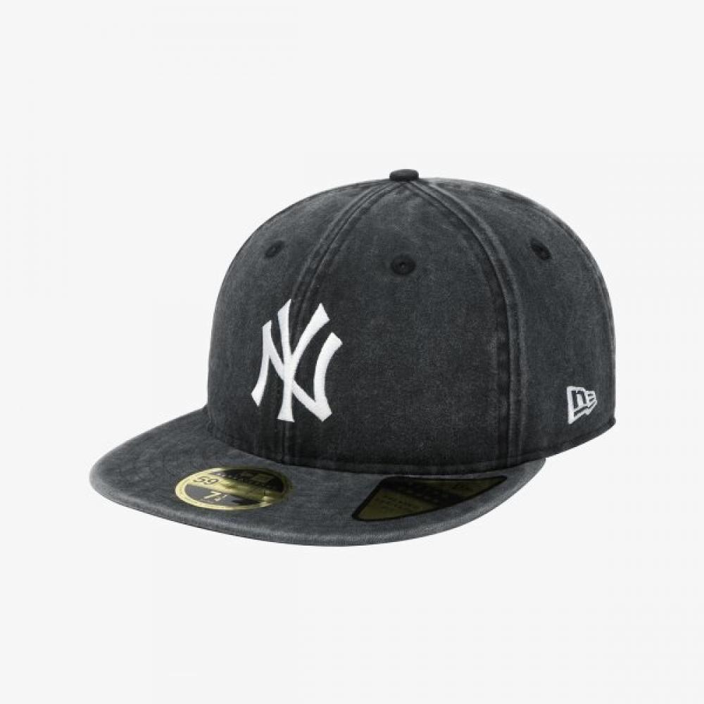 New Era New York Yankees Pigment Acid Wash Retro Crown Fitted Cap Black 14881442 BLACK/738