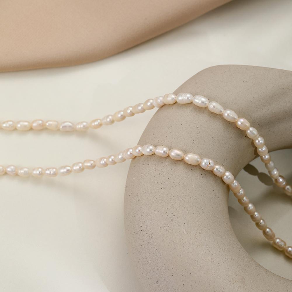 Vintage Style Dainty Freshwater Rice Pearl Necklace for Men and Women Minimalist Choker Necklace Layered Zircon For Mom Gift