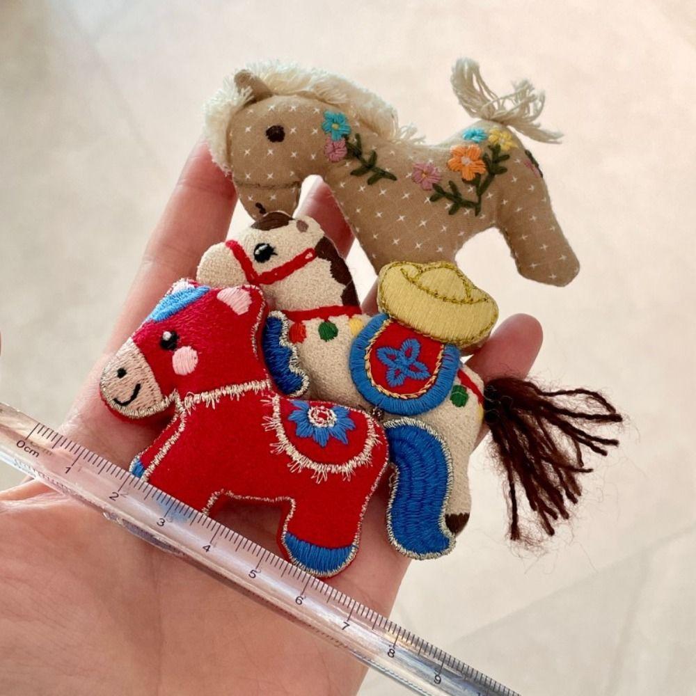 Flower Embroidery Horse Brooch Cute Cloth Fabric Pony Brooch  Clothing Accessory