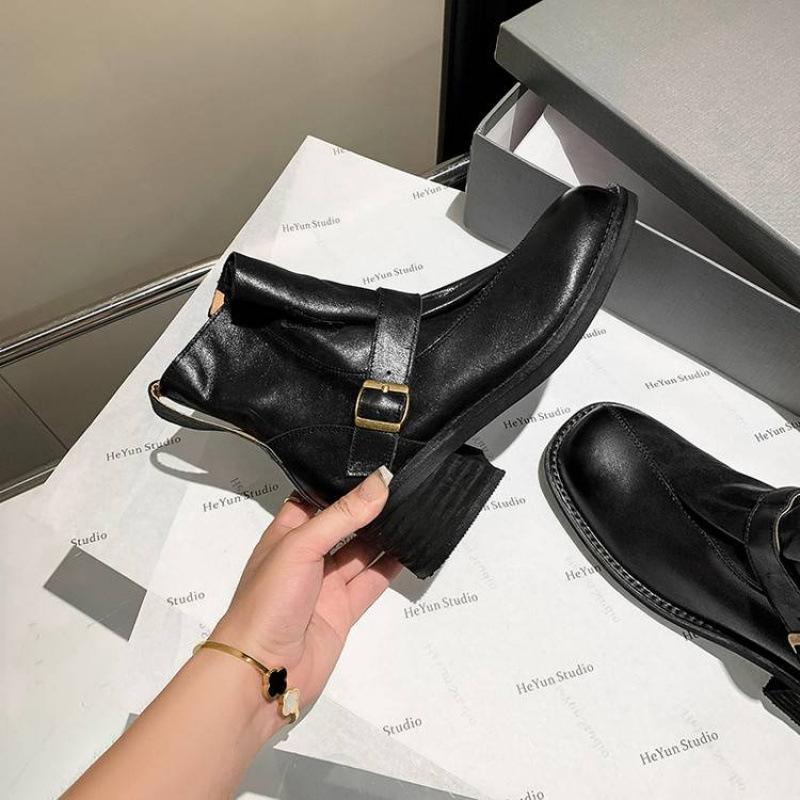 Autumn and winter leather Martin boots solid color medium heel round head large size women's boots side zipper new cowhide thick-soled low boots