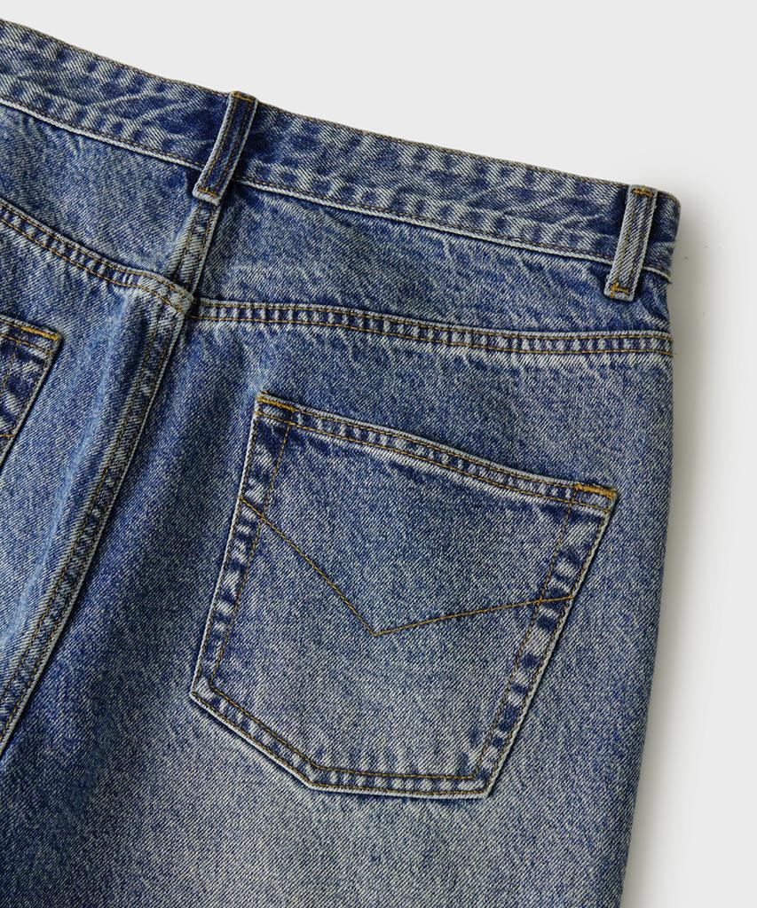 HOOVES Stacking Wide Denim Pants [Light Blue]
