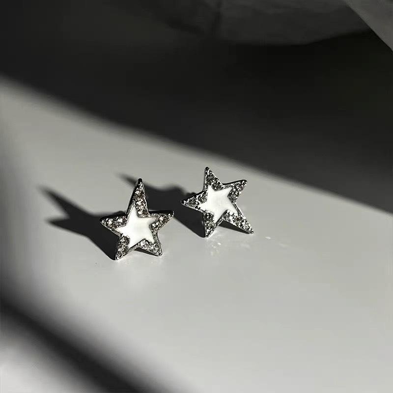 Y2K Jewelry Pentagram Star Stud Earrings for Women Girl New Gothic Punk Design Asymmetry Star Zircon Earrings Daily Party Gift