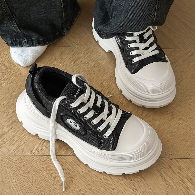 Sapatos de lona pretos antigos com sola grossa para aumentar a altura, sapatos muffin simples de alta qualidade, sapatos casuais com borda áspera retrô