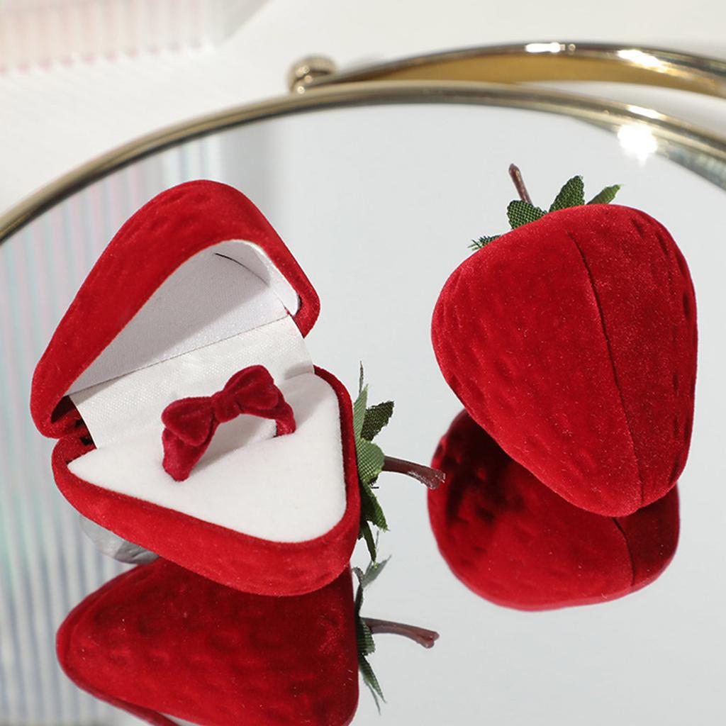 Adorable Strawberry Organizer Stylish Storage Case for Jewelry and Small Items Vintage Rings Holder for Jewelry Lovers