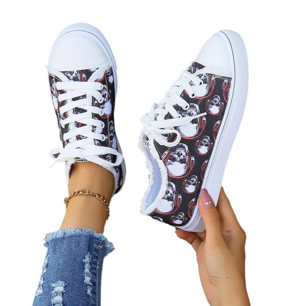 Niche Design Sense Versatile Casual Flat Shoes Women's Large Size Halloween Skull Canvas Shoes Sports Skateboard Shoes