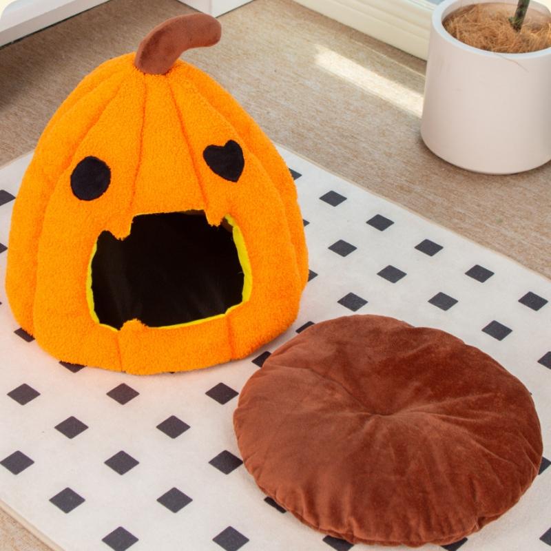 Halloween Pumpkin Velvet Cat Nest Waterproof Warm Bed for Kittens Party Decoration for Pet Cute Sleeping Bag Cushion for Devon