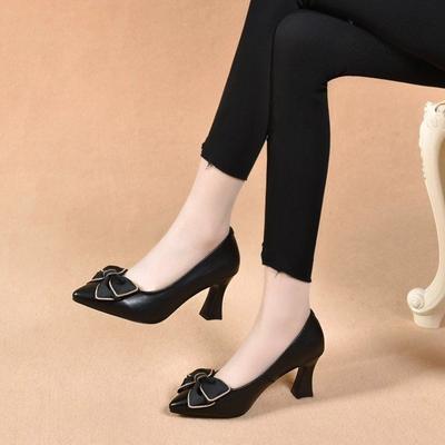 Thick Heel High Heels Women's 2025 New Pointed Head Bow Light Mouth Work Shoes Medium Heel Single Shoes Thin Heel Versatile Women's Shoes