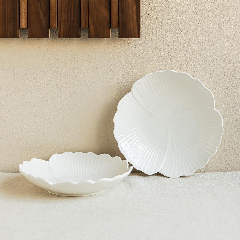 Delicate Flower-Shaped Plate, Solid Color Deep Plate, Household Ceramic Plate, Fruit Plate, Dinner Plate, Premium Vegetable Plate, Salad Plate.