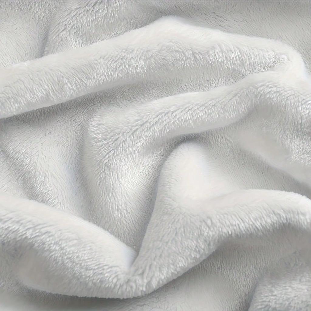 1pc Extra Large Heart Pattern Flannel Blanket Heavy Duty All Season Soft Warm Throw For Couch Bed Camping Office