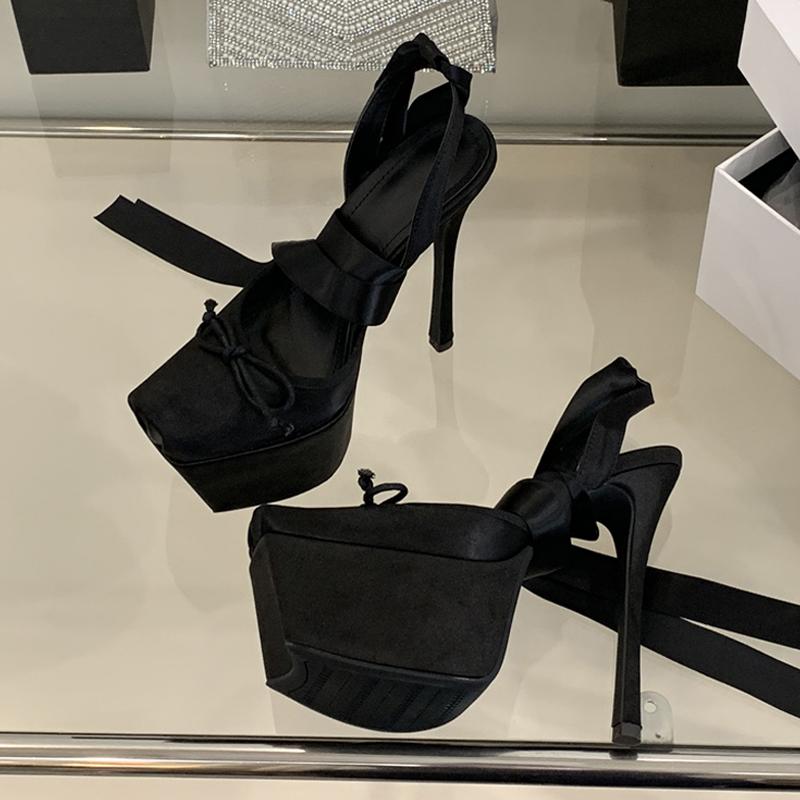 Marken-Designer Damen Schnür-Super-High Heels Ballett-Tanzschuhe Schmetterlingsknoten Quadratische Zehenpartie Bankett Stiletto Plateau-Pumps
