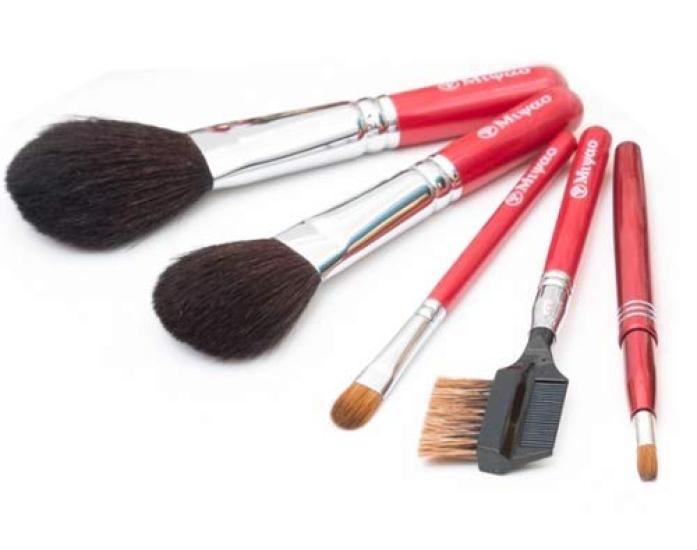 

Kumano Brush Makeup Brush Set Kumano Makeup Brush Red Pearl 5 Piece Set Shaft Present Wrapped [Short Type]