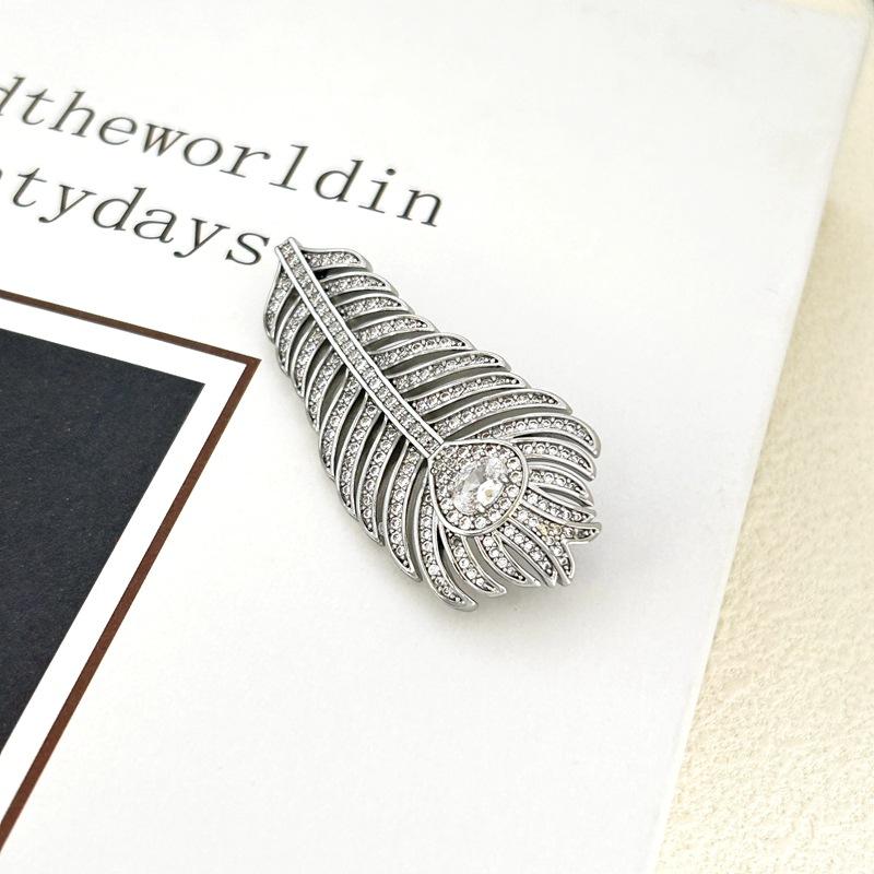 Manufacturer'S Supply Spring Retro Exquisite Feather Styling Brooch Slightly Inlaid With Zircon Exaggerated Earrings In Stock