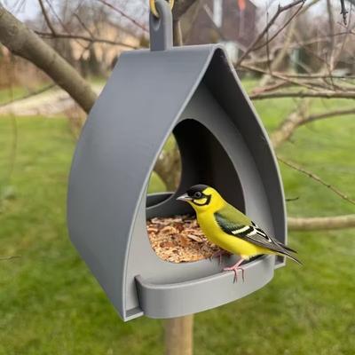 Large Capacity Hanging Bird Feeder Plastic Hut Shape Birdhouse Decorative Top Hook Hummingbird Feeder Outside Garden