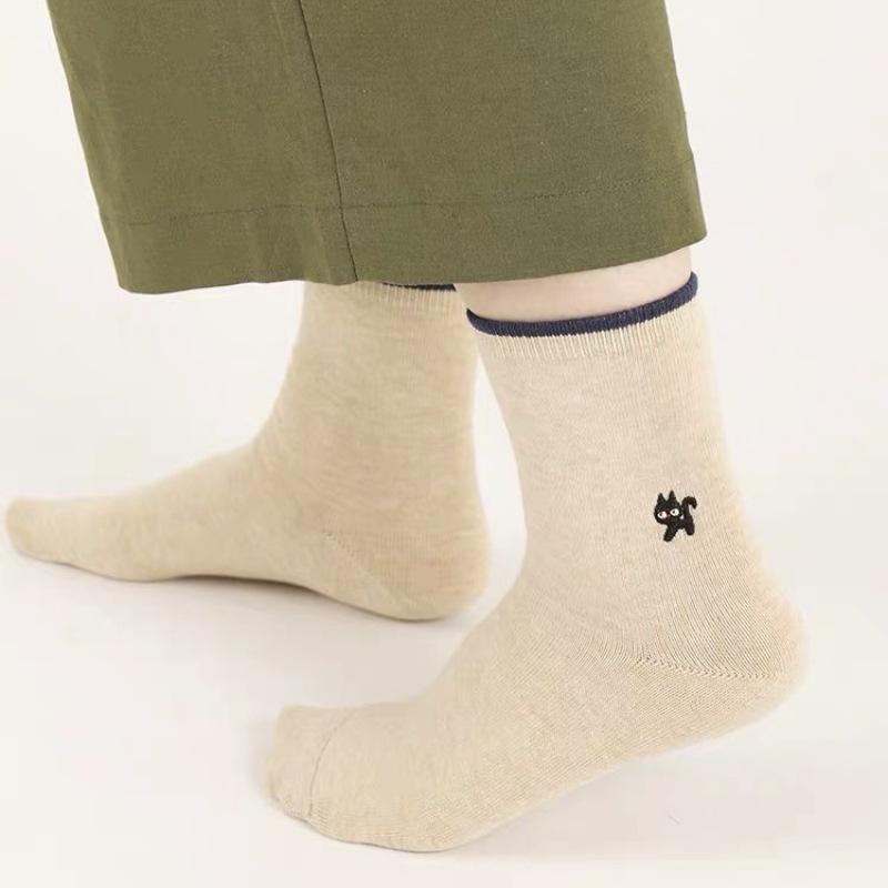 Trendige Damensocken Farbpassend, Niedliche Socken mit Stickerei kleiner Tiere, Vielseitige Baumwoll-Sockenstapel