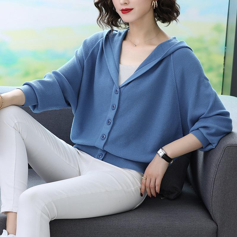 Women's Solid Color Hooded Knit Cardigan, Korean Style Batwing Sleeve, Short Single-Breasted Sweater Coat for Autumn/Winter 2021.
