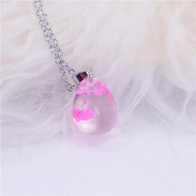 Chic Transparent Resin Craft Rould Ball Moon Pendant Necklaces Women Blue Sky White Cloud Chain Pendant Necklace Voguish Stylish Jewelry Giveaway