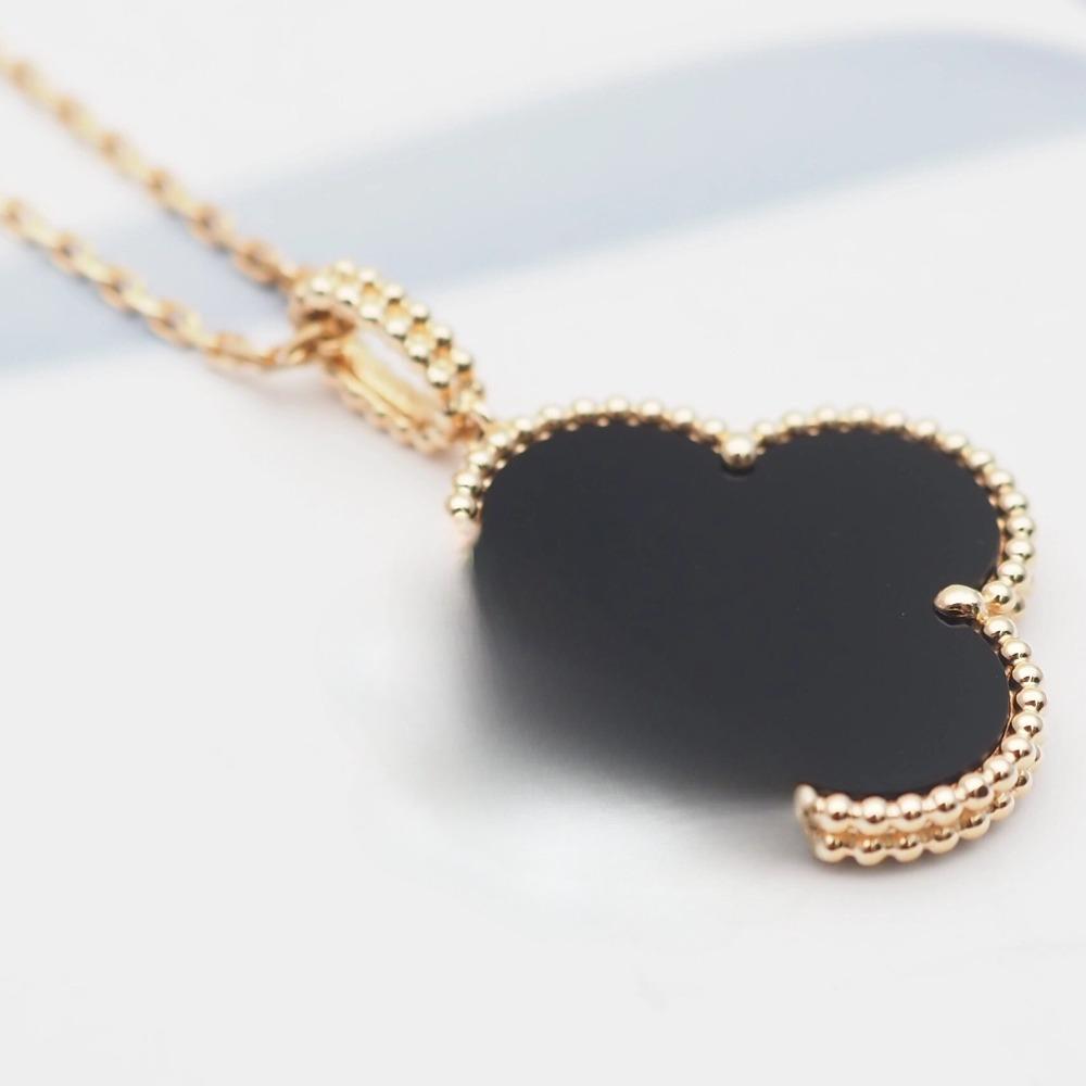 V Gold Four-leaf Clover Plated 18K Gold Necklace with Jewelry Women's High Version White Fritillary Rose Gold Pendant Light Luxury Niche