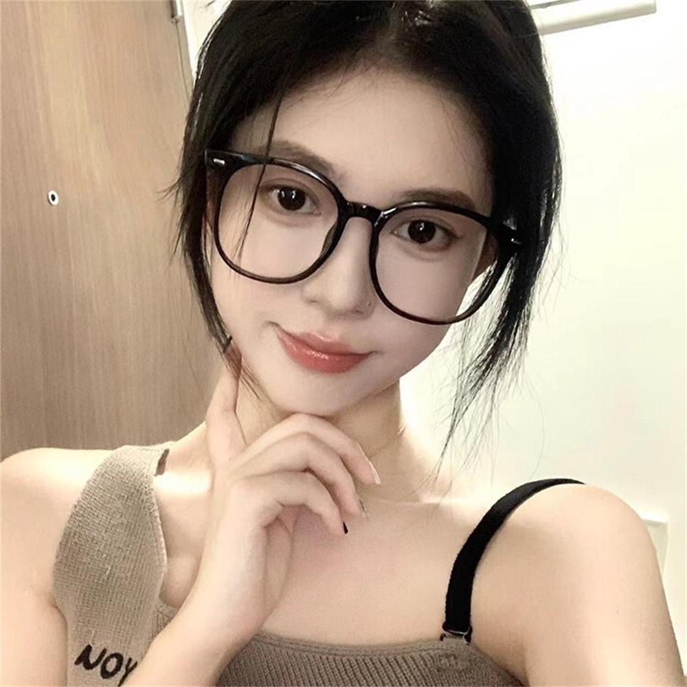 Anti-Blue Light Glasses Ultra-Light Reading Glasses Men Women Fashion Computer Eyewear Square Frame Flat Light Eyeglasses