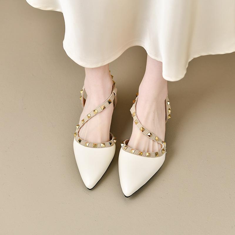 

Летние новые бежевые туфли на высоком каблуке средней высоты, нишевый толстый каблук, острый носок, пустая обувь-сандалии для женщин 40