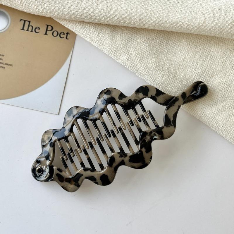 

French Leopard Print Banana Clip for Women Retro Style Shark Clip Women Girls Back of The Head Ponytail Clip Styling Accessories