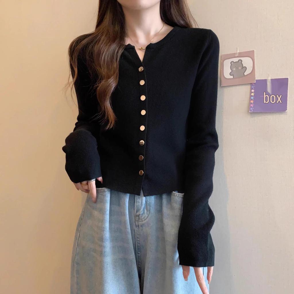 Petite Women's Black Knit Long Sleeve Cardigan - Slim Fit, Short Length, Lightweight for Spring, Autumn, and Winter.