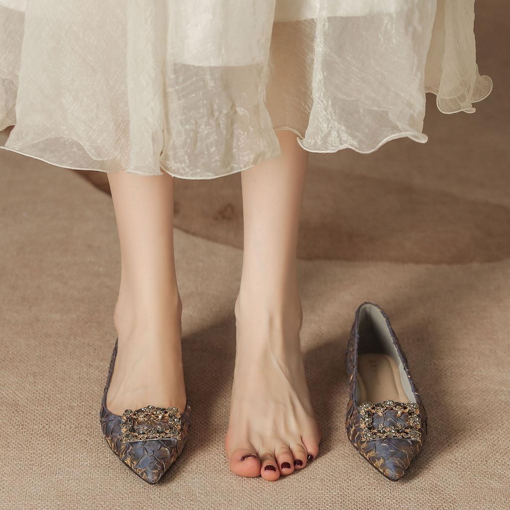 Galaxy rhinestone flat-soled women's shoes gradually change satin pleated surface pointed women's shoes small fragrant wind shallow mouth single shoes