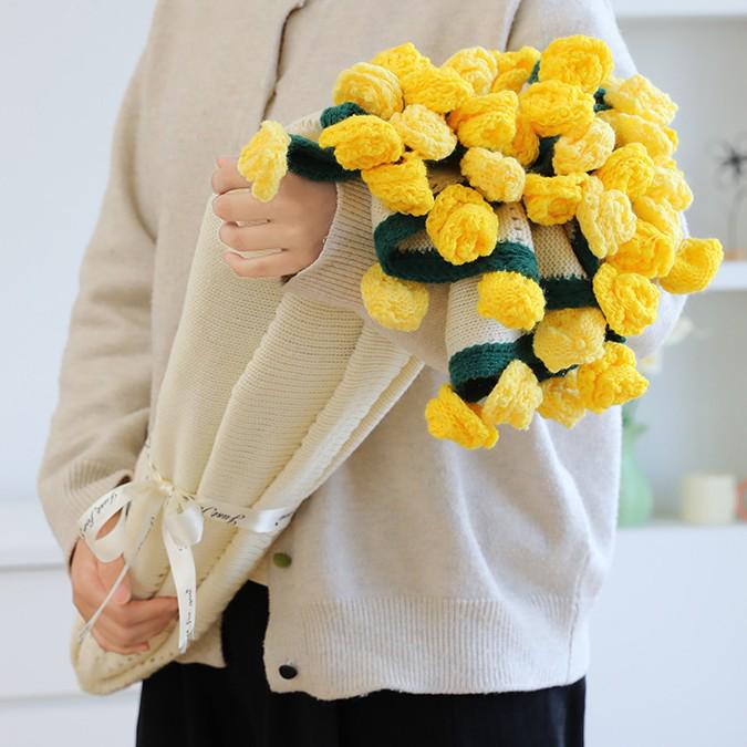 Hand-knitted Rose Bouquet Flower Blanket for Office Naps