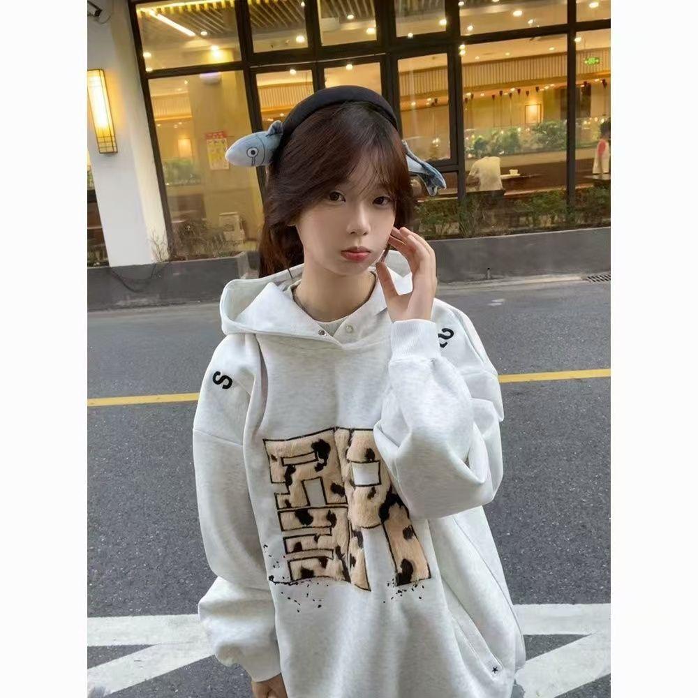 Guochao brand high street embroidery patch hooded sweater women's winter loose design sense niche velvet thickened coat