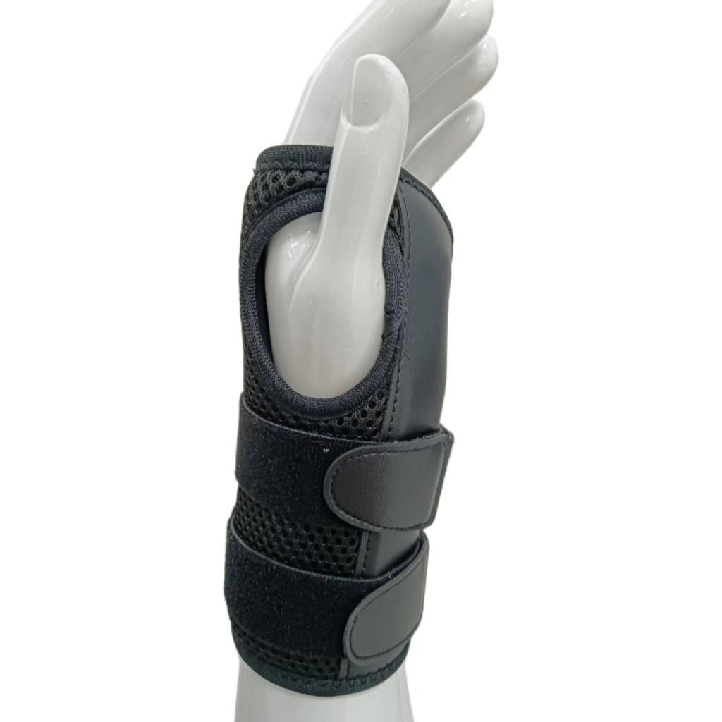 Adjustable Wrist Brace Support, Adult Sports Wrist Guard with Splint, Compression Hand Support for Fitness and Training