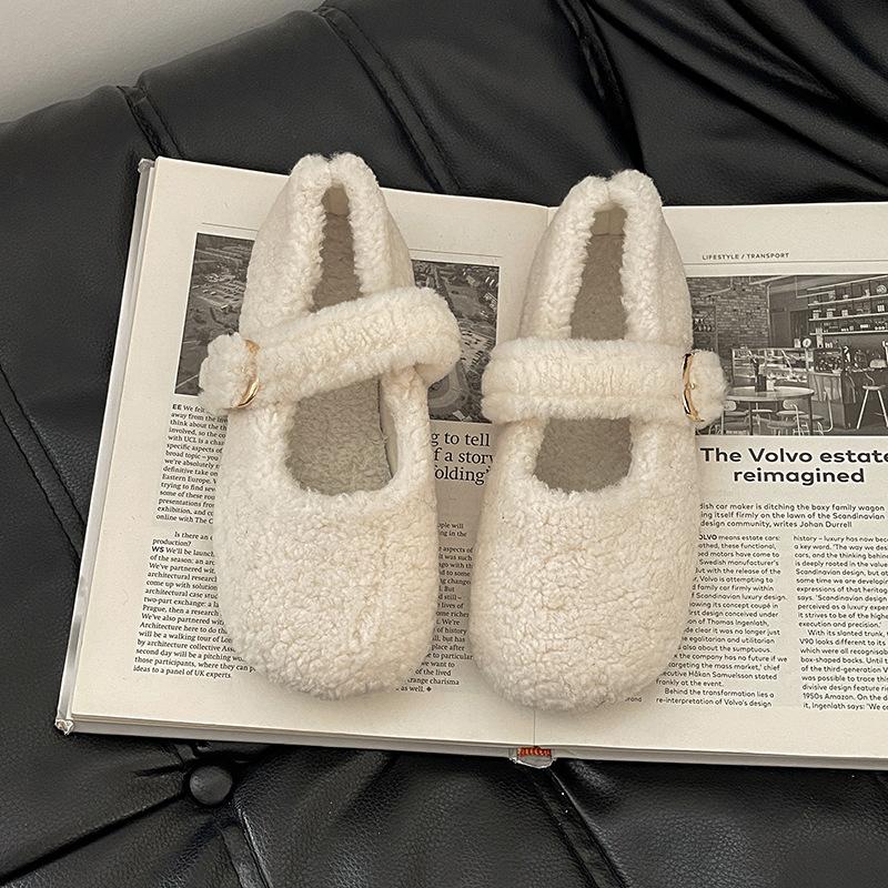 

Fashion retro style round head one-word button Mao Mao Mary Jane shoes girl 2025 autumn and winter new fairy style gentle single shoes 40 бежевый