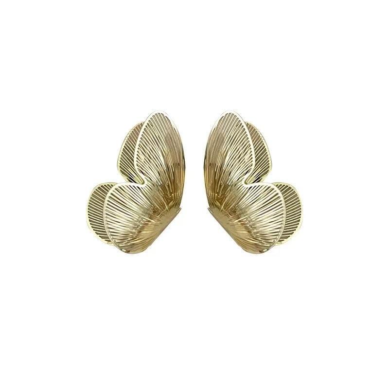 Design Sense Metal Butterfly Wing Earrings Light Luxury High Sense Cold Wind Earrings Retro Fairy Temperament Versatile Earrings