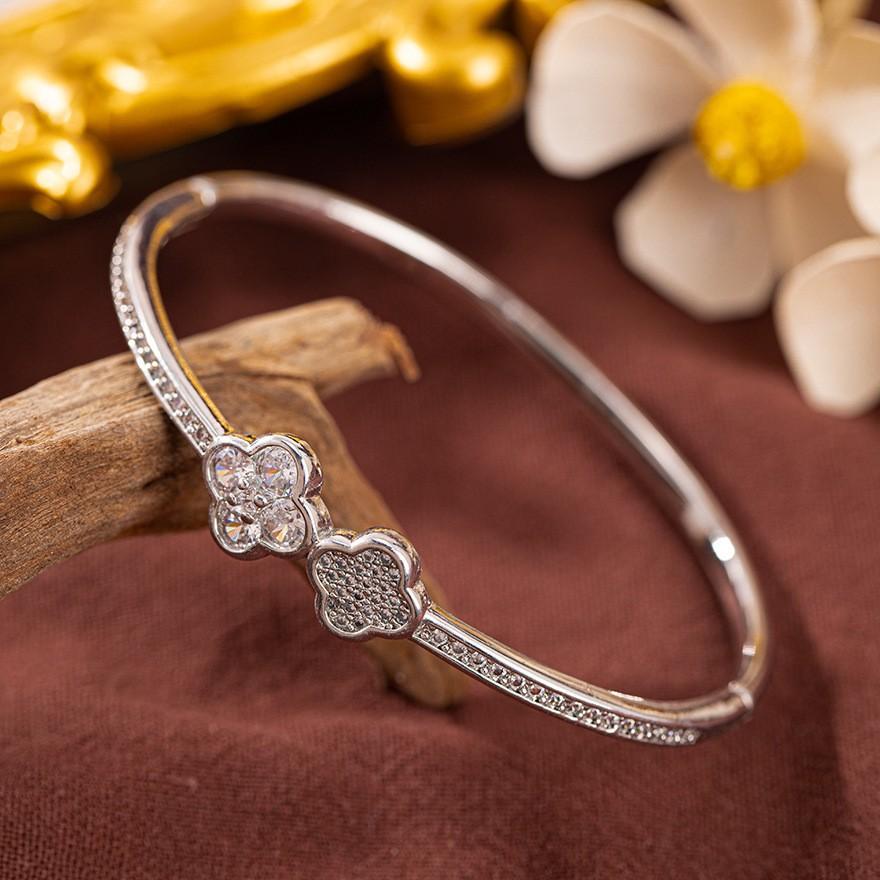 2026New Lucky Clover Diamond-Encrusted Bracelet, Niche