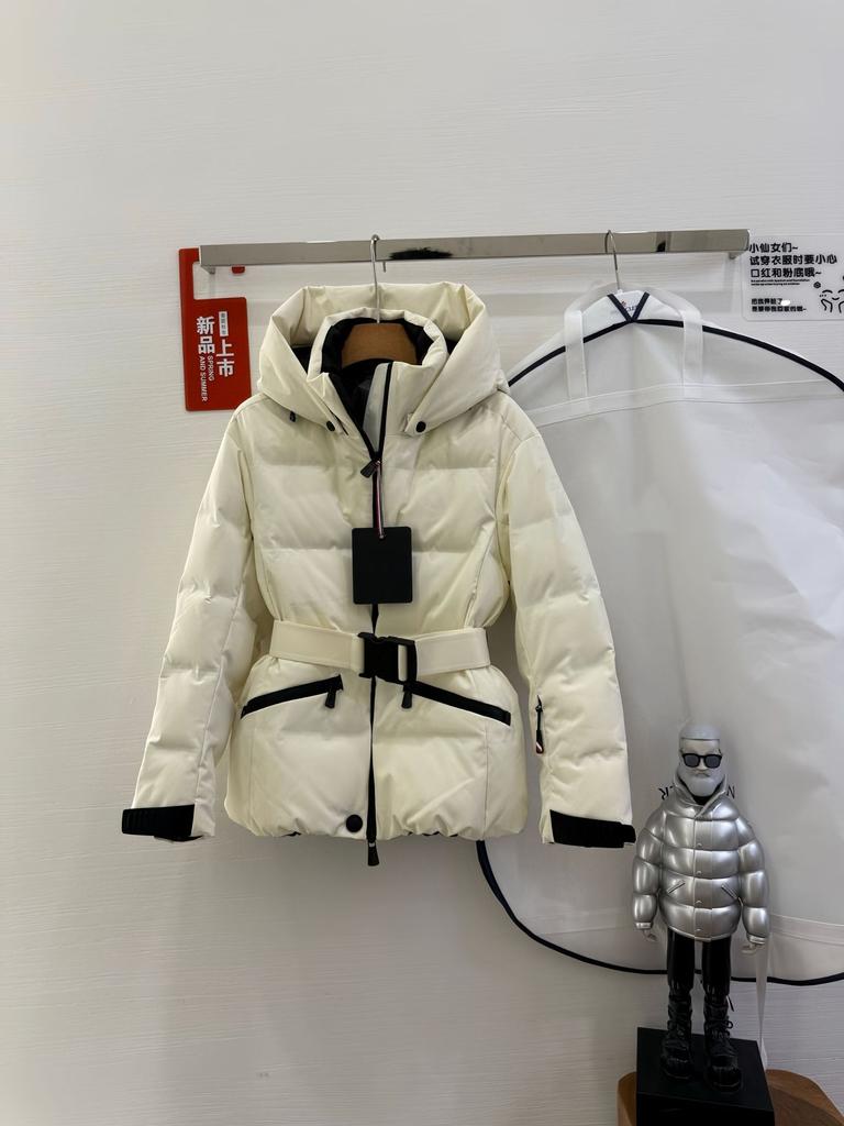 Cabinet quality! Autumn and winter m home goose down Tolima color label ski series hooded slim down jacket women