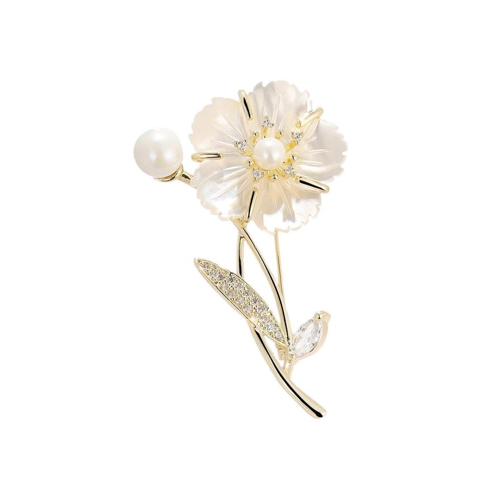 Bo Xin Yun Elegant Seashell Flower Lapel Pin Brooch